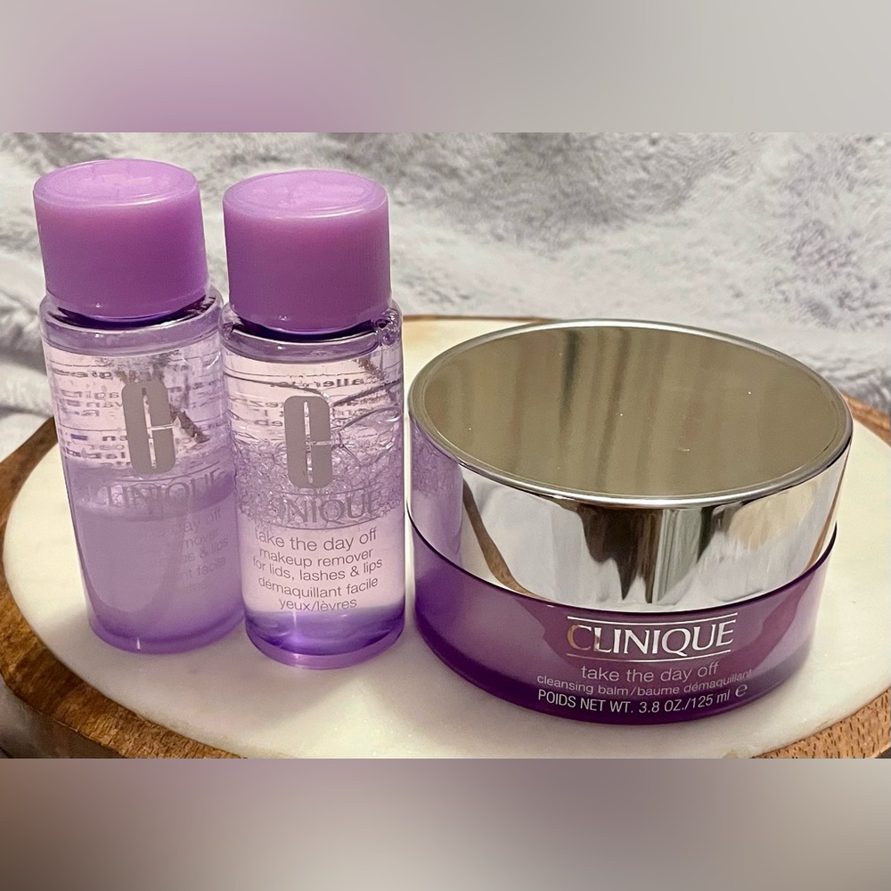 Clinique 3- Pc Bundle - Take The Day Off Cleansing Balm & Makeup Remover